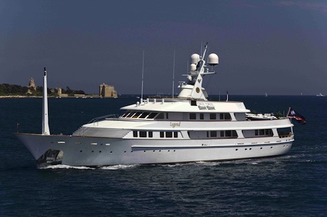 Image for article First Marshall island registered yacht awarded MLC certification